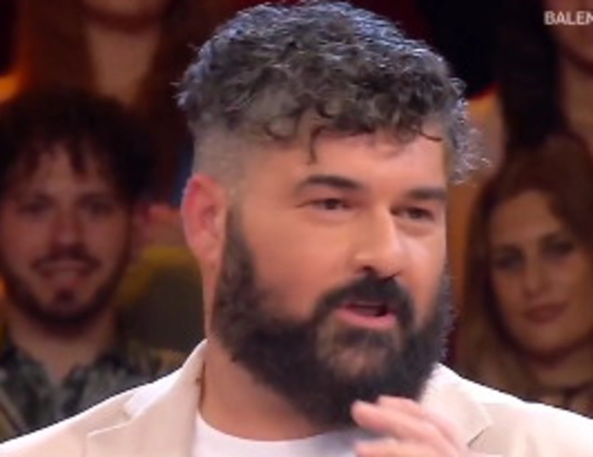 Affari tuoi, "non rompere i co***i": titoli di coda, è puro delirio