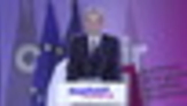 Francia, Glucksmann vince le primarie socialdemocratiche con il 66%