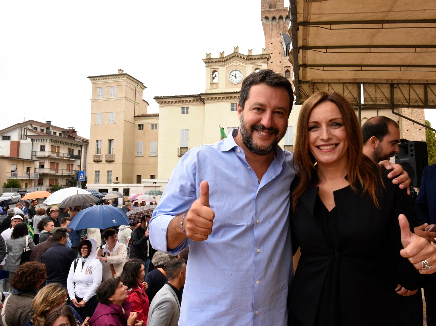 Lucia Borgonzoni, il suicidio del M5s: per fermare lei e Salvini candidato senza simbolo in Emilia Romagna