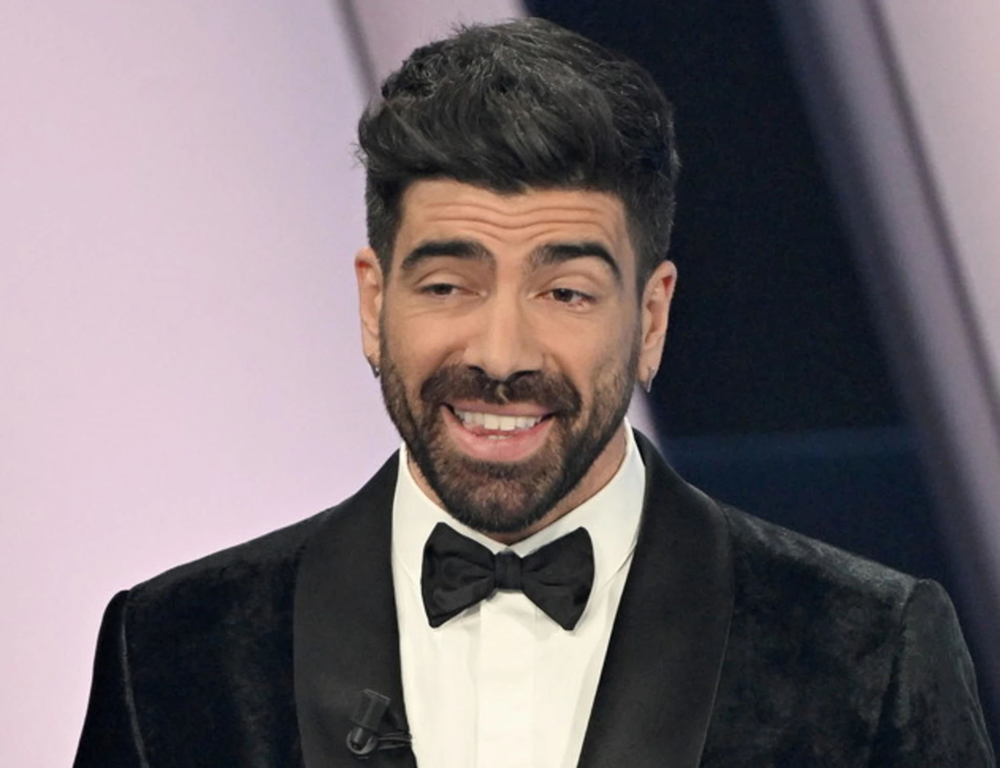 Sanremo 2026, Gianluca Gazzoli: "Certi segni si notano"; le lacrime per la madre scomparsa
