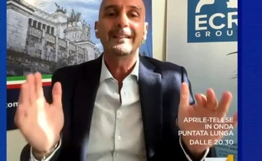 L'aria che tira, Procaccini smonta la sinistra che odia l'Italia: "Se lo fa la Francia..."