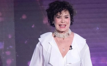 Verissimo, Corinne Clery choc: "Tradita da mio figlio"