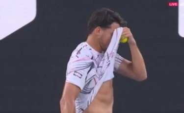 Jannik Sinner, "successa una cosa molto strana": così ha fregato Darderi