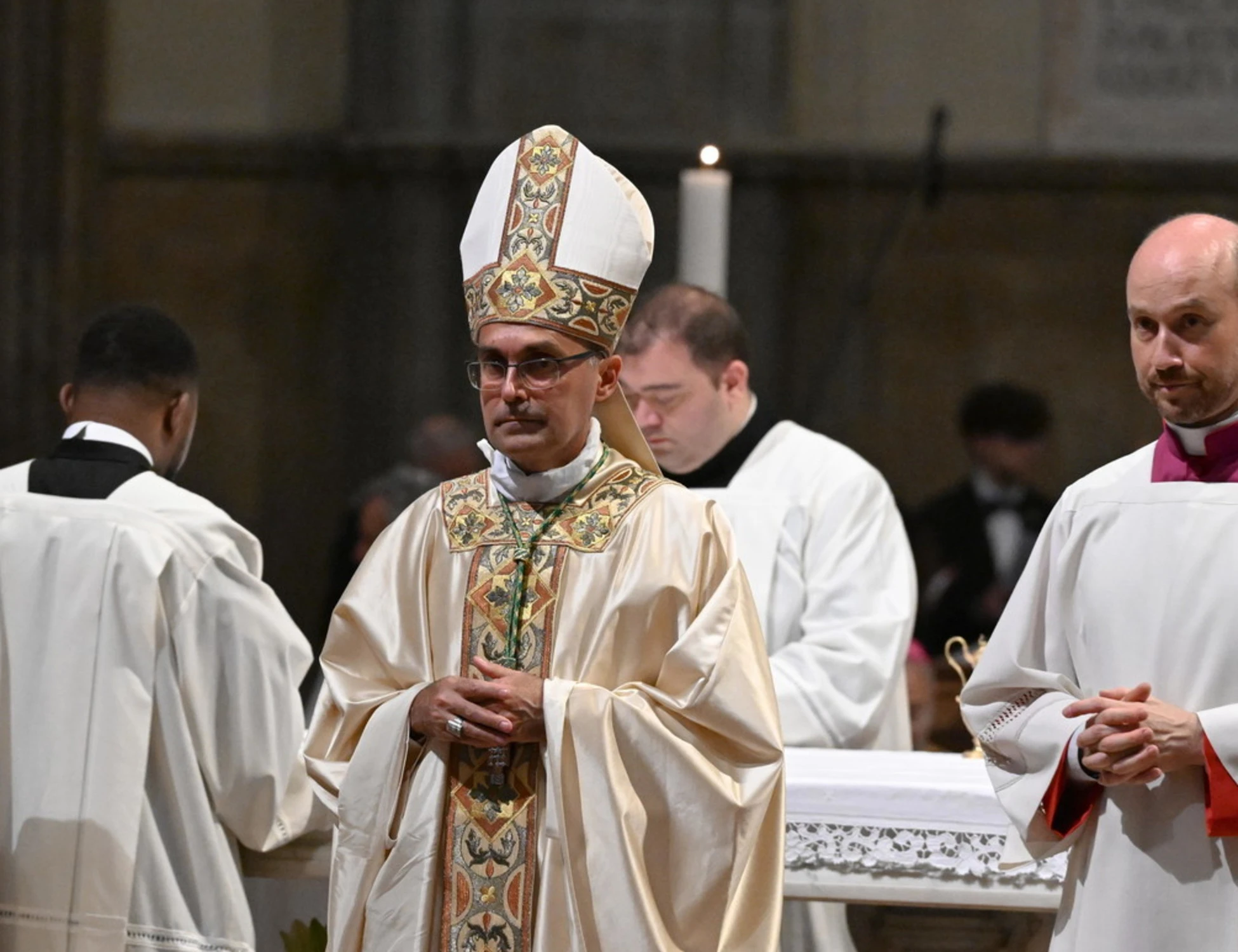 Il vescovo per Natale chiede meno turisti