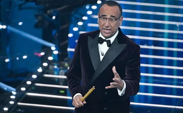 Sanremo 2026, "l'investitura": alle 23 Carlo Conti... clamoroso in platea