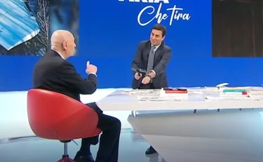 L'Aria Che Tira, Paolo Mieli sbertuccia Marco Travaglio: "Quel giornale di cui..."