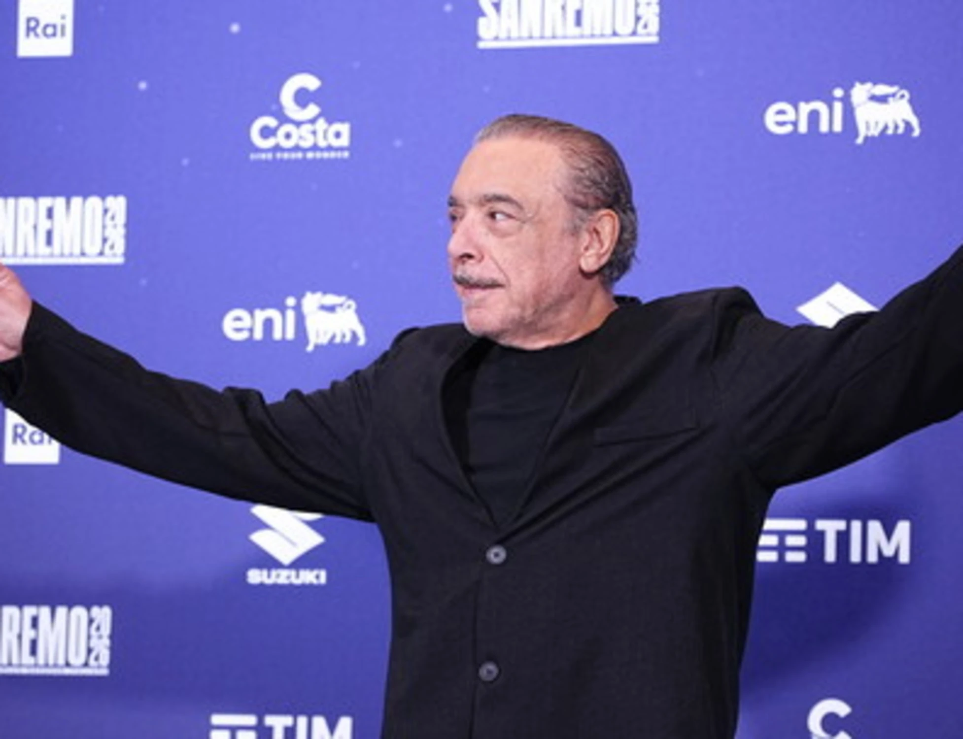 Sanremo, ecco gli ascolti della serata cover. Frassica gela tutti: "Perché stasera entro dopo"