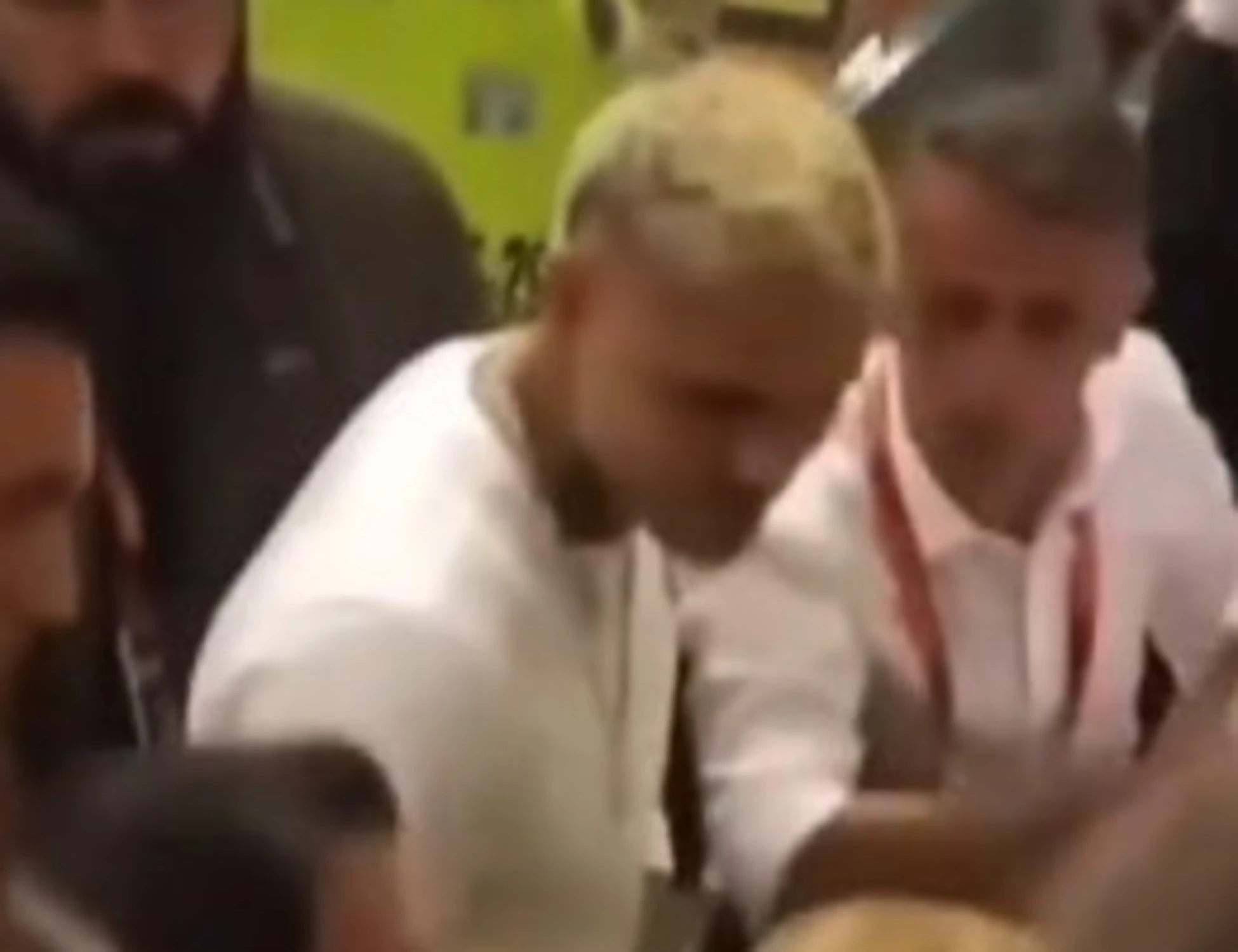 Mauro Icardi, raptus violento: tira una testata a un tifoso