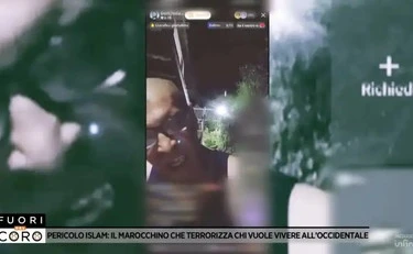Reggio Emilia, minacciava con un coltello le donne senza velo: arrestato marocchino