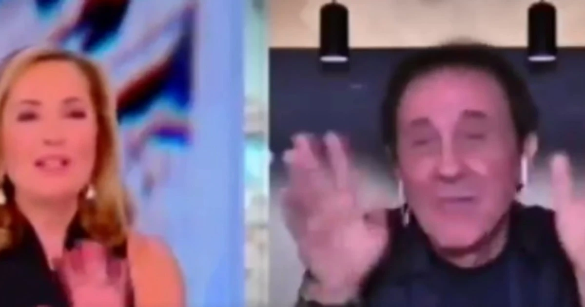 Striscia la Notizia, gaffe per Barbara Palombelli e Roberto Facchinetti: "Hai fatto il test?", la risposta surreale