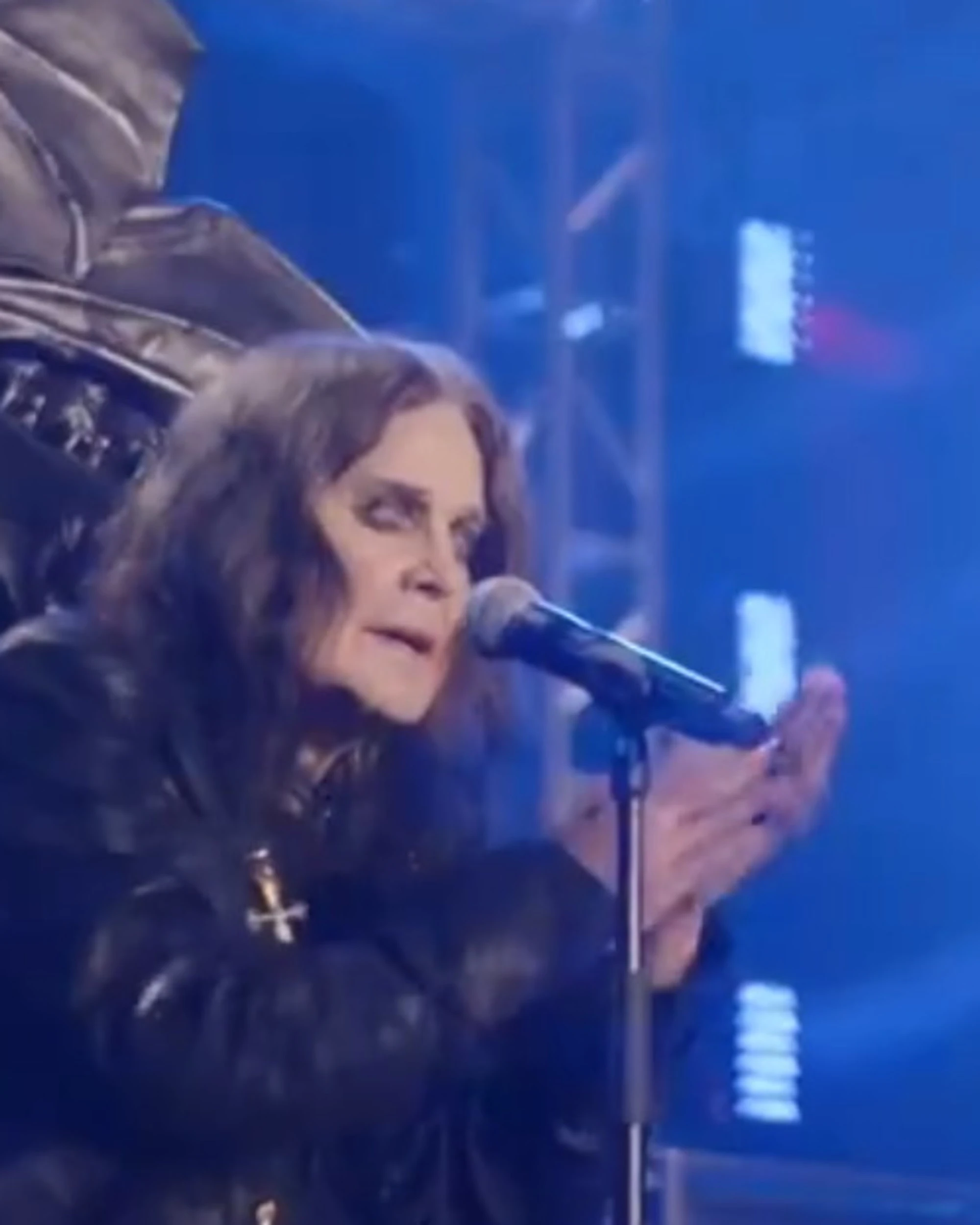 Ozzy Osbourne, morto il mito dei Black Sabbath: pochi giorni fa l'ultimo concerto
