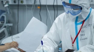 Coronavirus, bollettino 21 settembre: oltre 3mila contagi e 67 morti, crolla il tasso di positività