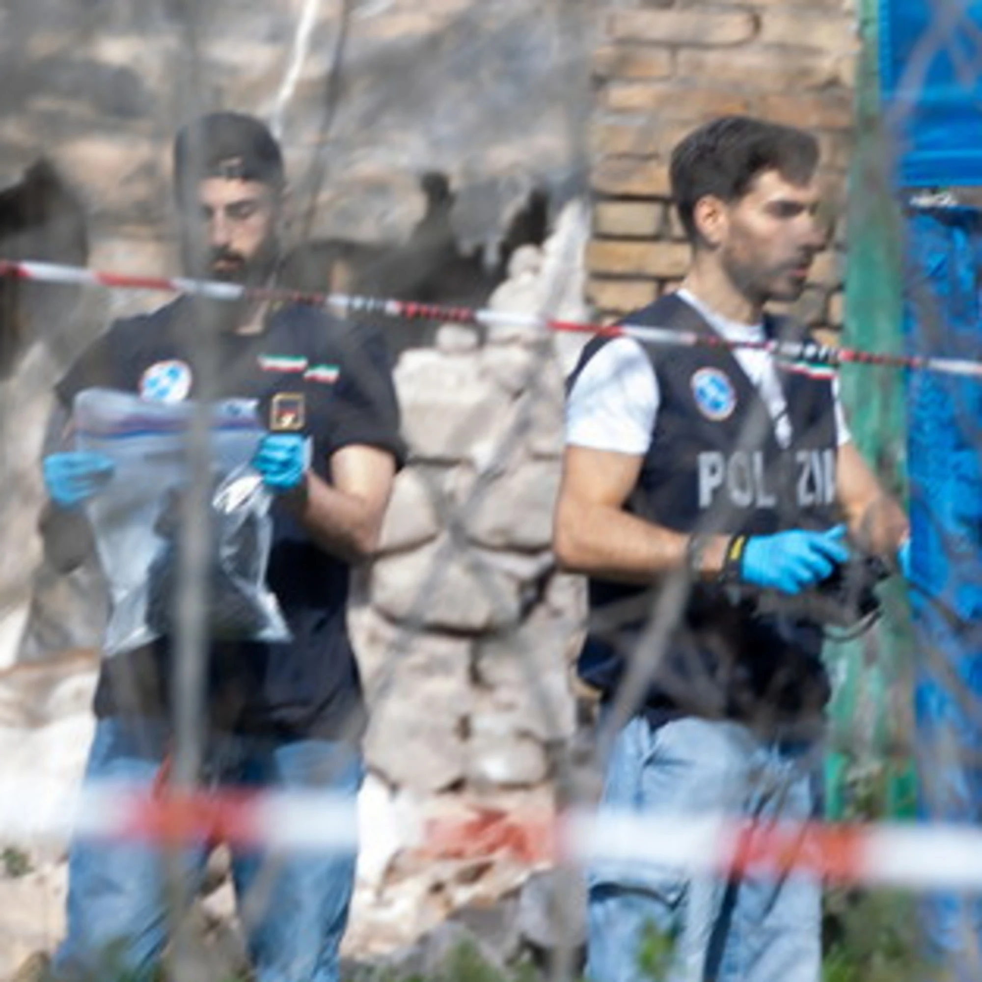 Se la bomba è anarchica non è un attentato alla democrazia