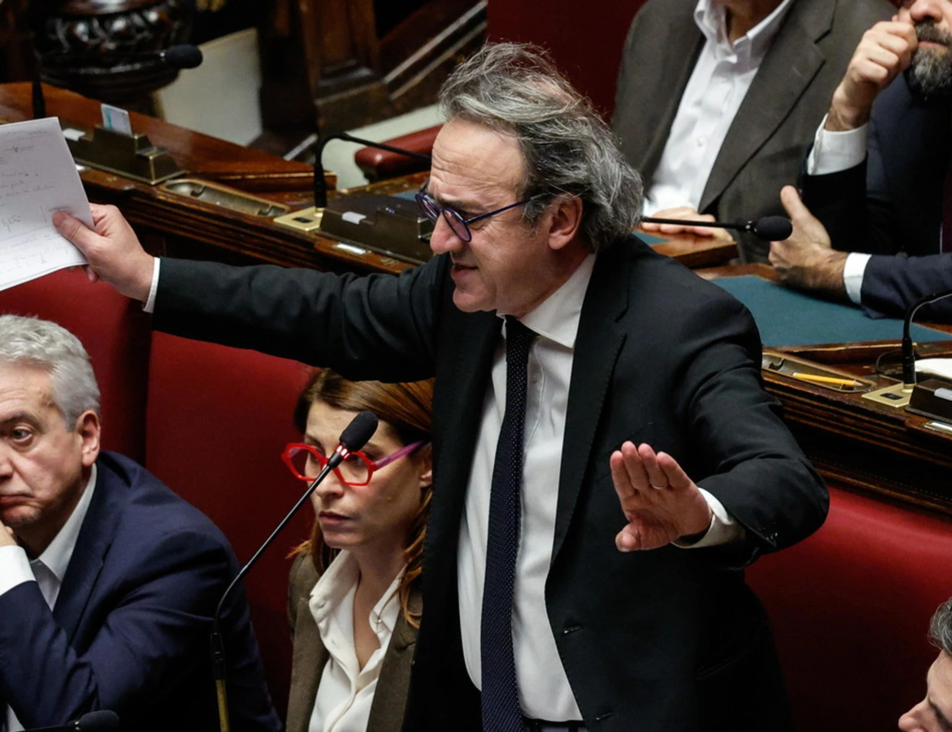 Quentin, Angelo Bonelli chiede di abbassare i toni? Ma li rialza subito lui...