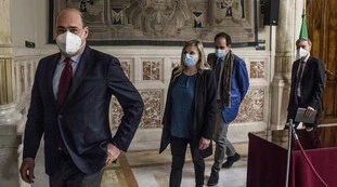 Nicola Zingaretti, "il peggior scenario possibile". Salvini nel governo Draghi, il Pd perde il controllo: rovinosa fuga di notizie