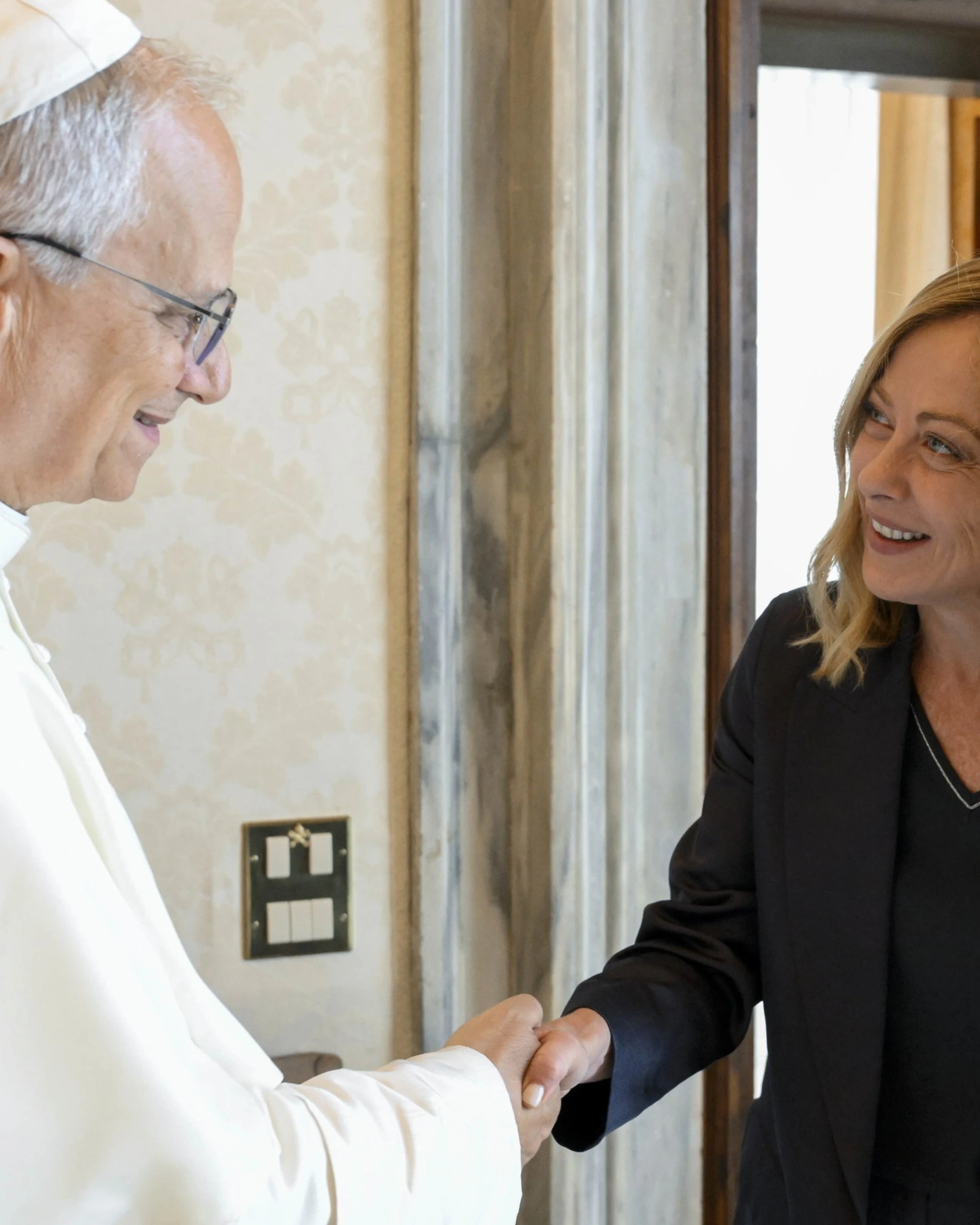 Giorgia Meloni e Leone XIV, i dettagli del patto su pace e fine vita