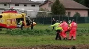 Camerano, perde il controllo della motosega e finisce nella coscia: sconvolgente, come lo trovano i soccorritori