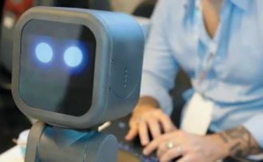 L'intelligenza artificiale è un bene Ma non trasforma tutti in geni (anzi)