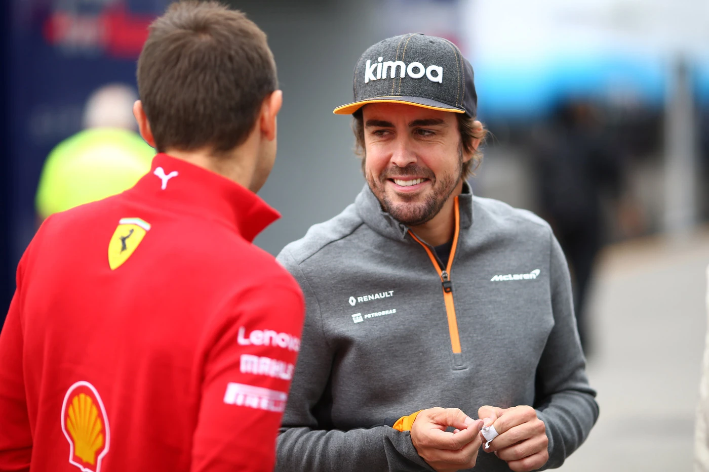 Fernando Alonso contro Leclerc e Vettel: "Vedo piloti che si sbattono fuori..."