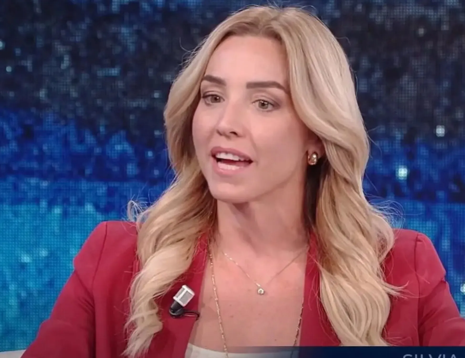 Leggi l'articolo: "Ecco cosa mi ha detto Meloni": rertoscena-Salis, lezione clamorosa alla sinistra <span style="color: rgb(153, 0, 0);">Video</span>