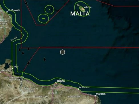 Migranti, "barcone con 90 persone al largo della Libia, bimba morta". Alarm Phone accusa la Marina italiana