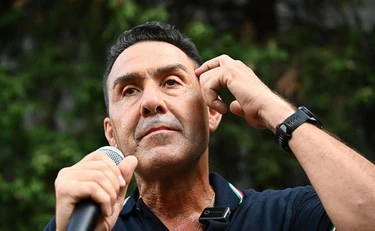 Sondaggio Termometro Politico, il primo passo indietro per il generale Vannacci