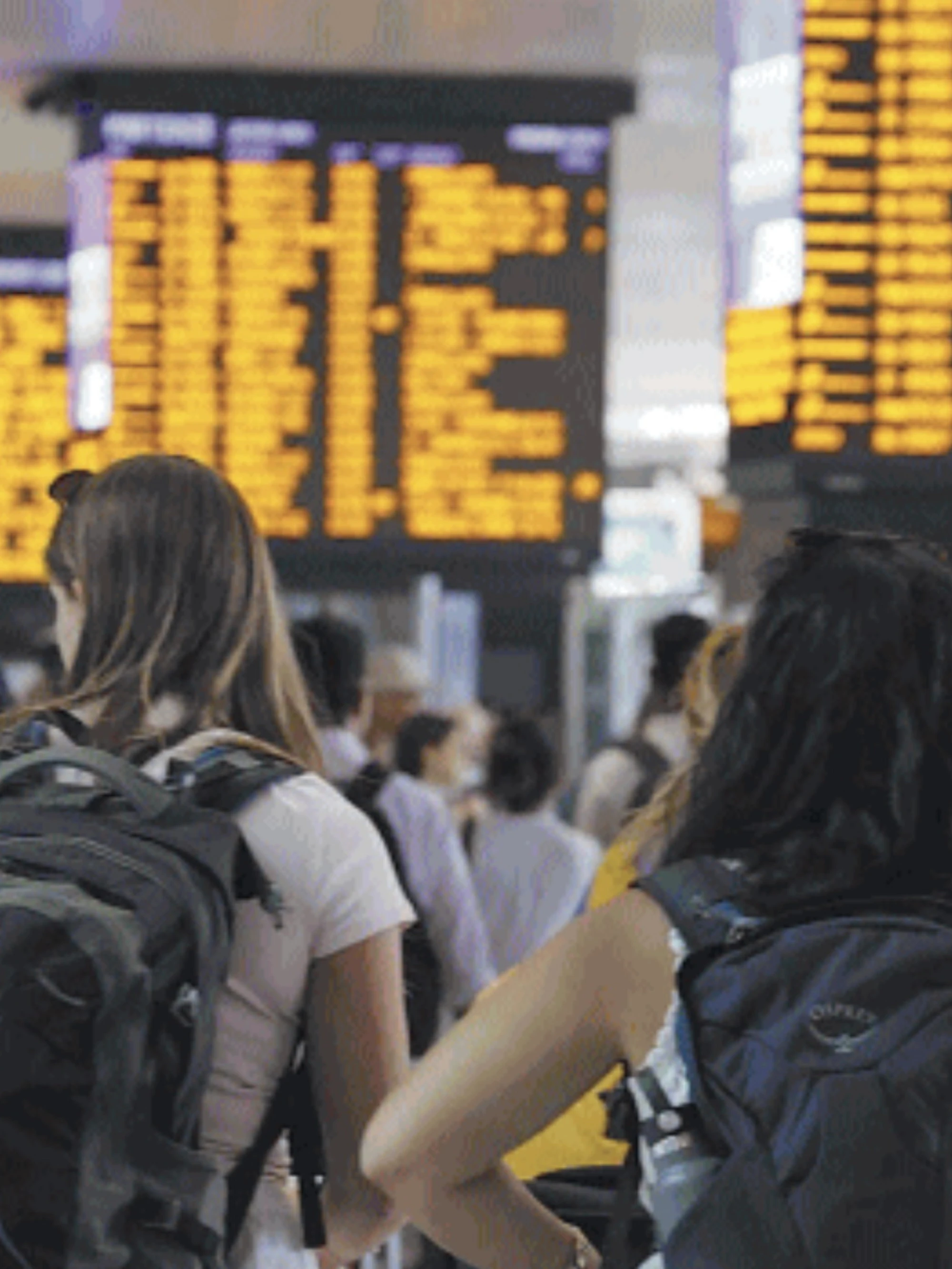I sindacati bloccano l'Italia contro l'aumento ai ferrovieri