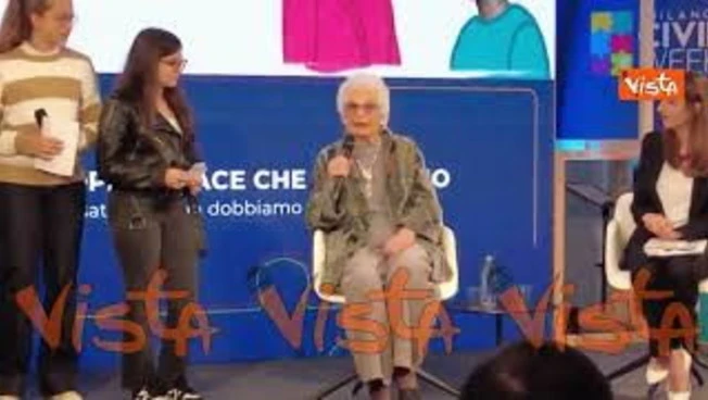 Segre: Si sa tutto dei cantanti ma poco della storia, si cambi  a scuola per non dimenticare
