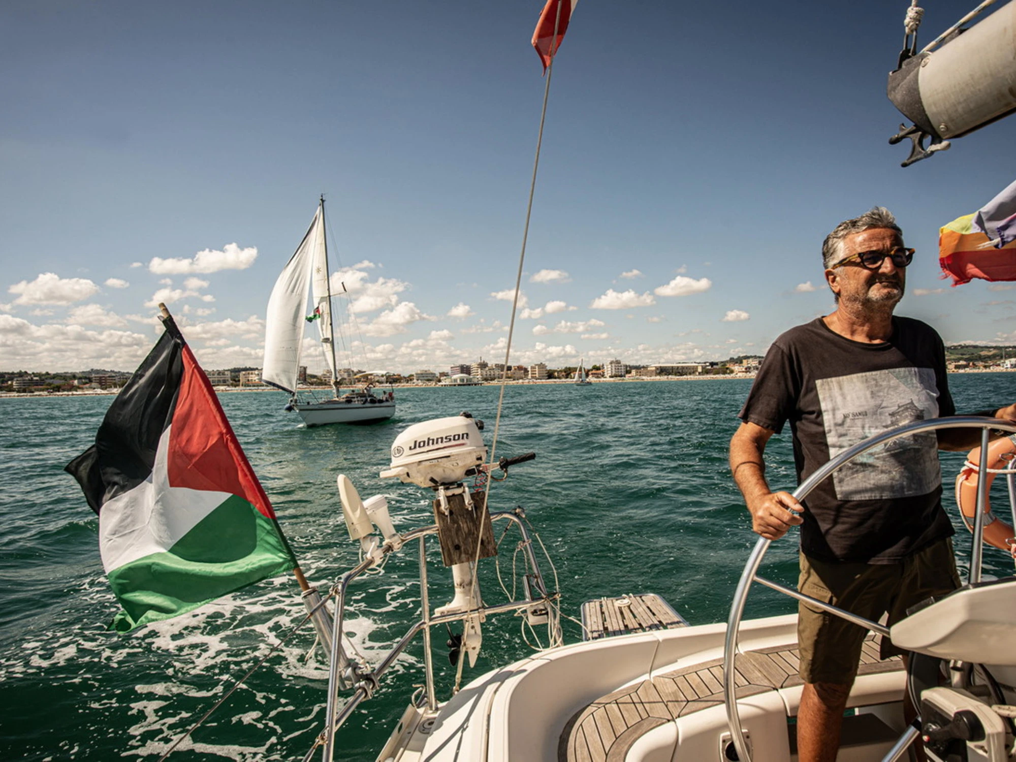 La Floitlla cade a pezzi, scatta (di nuovo) il rientro in porto