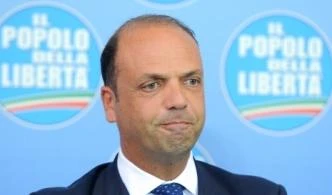 Alfano a Formigoni:"Ricominci da capo"