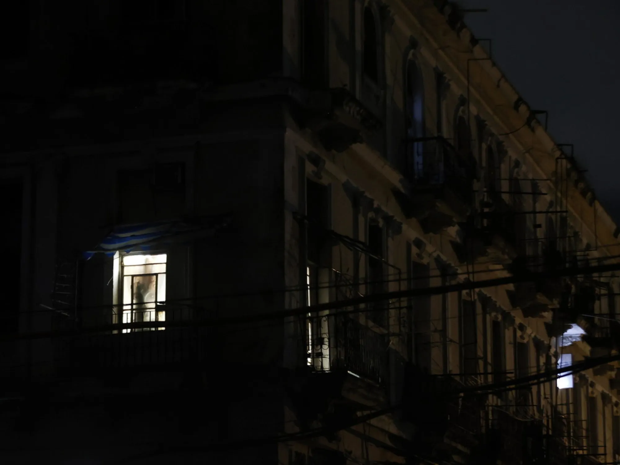 Leggi l'articolo: Emergenza black-out per tutta l'estate: incubo a Torino