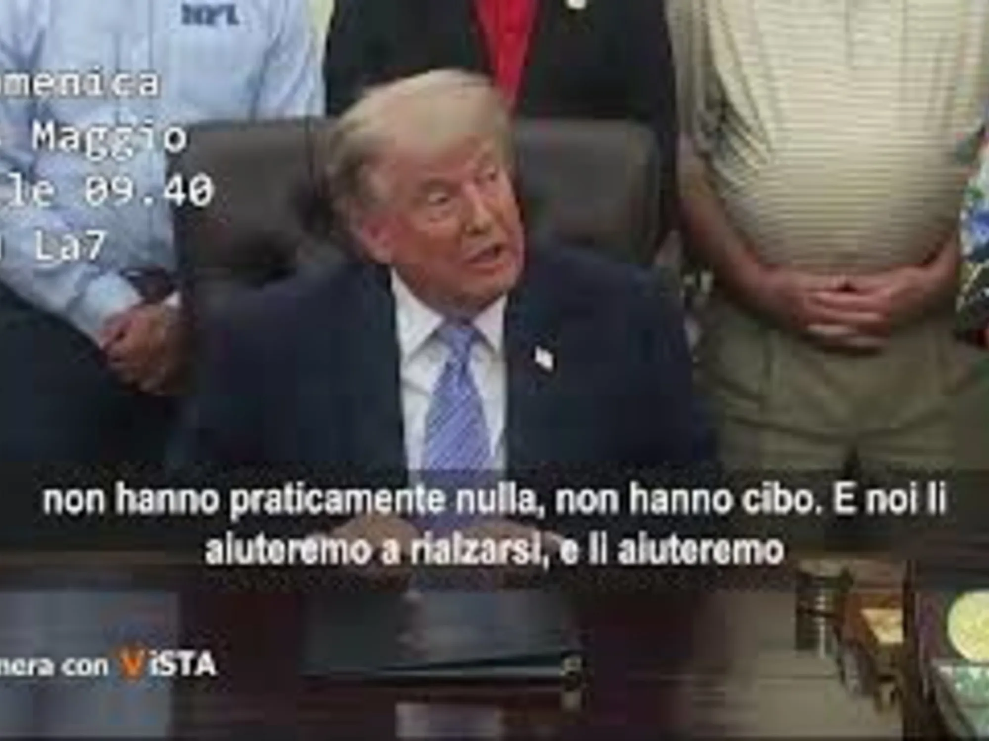Camera con Vista: Flotilla, robot, Trump e sale da ballo