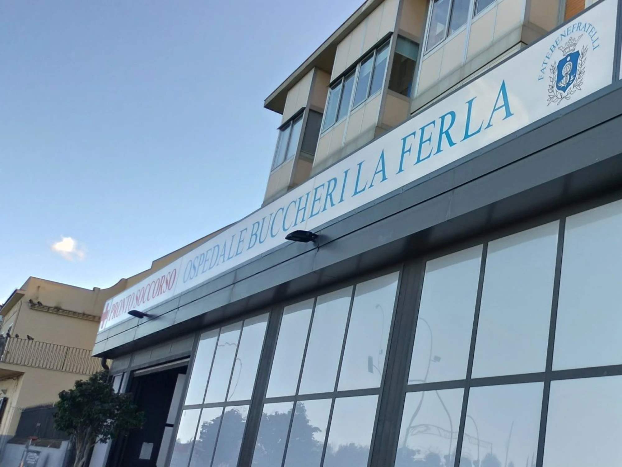 Palermo, morta 11enne: "Botte e vestiti zuppi di benzina", orrore e mistero