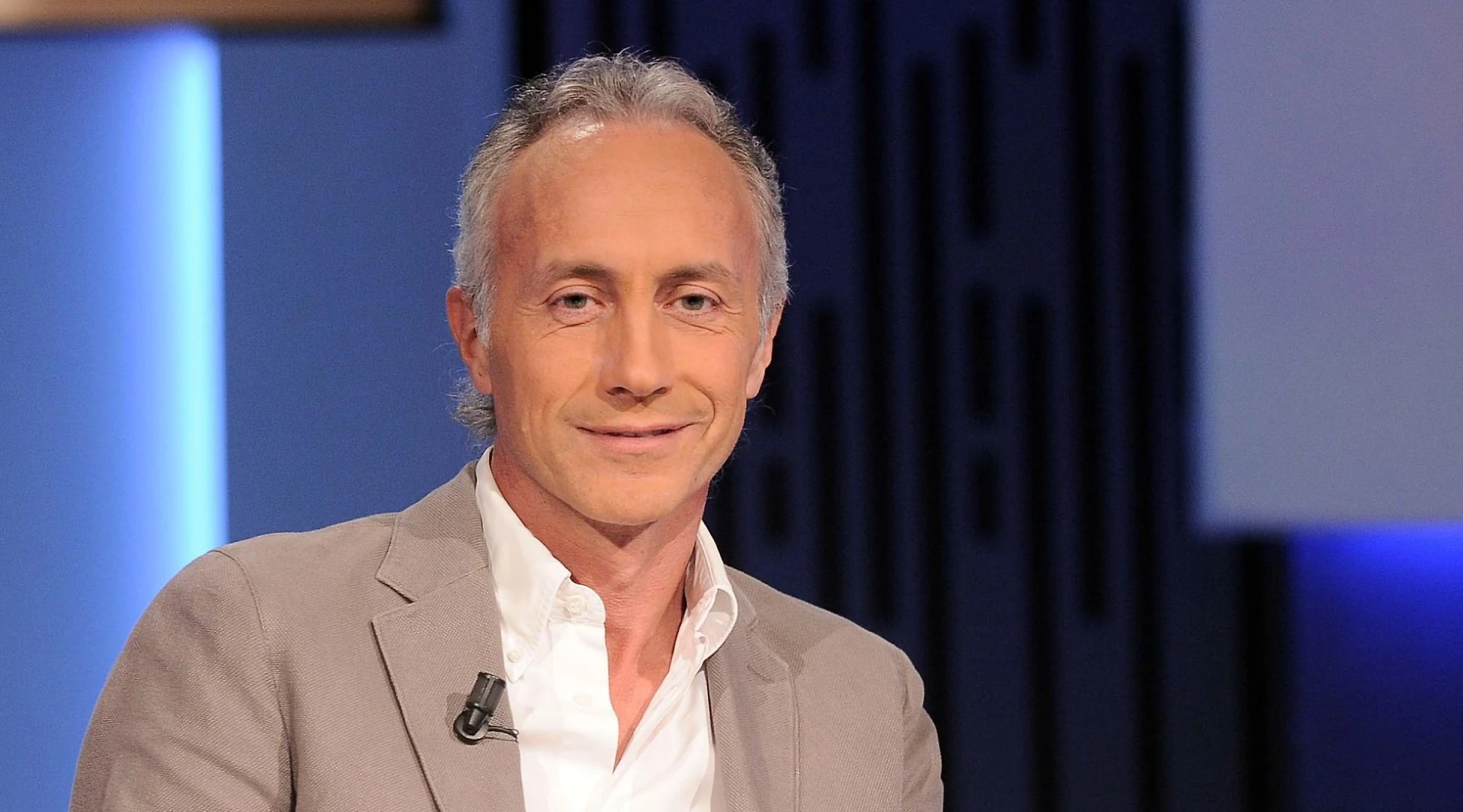 Marco Travaglio, gli insulti a chi vota Silvio Berlusconi: la sua vergogna, per difendere Alessandro Di Battista