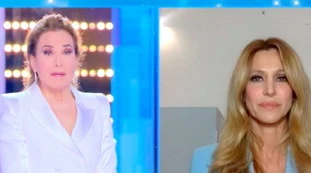 Adriana Volpe a Live Non è la D'Urso, dopo il GF Vip il dramma coronavirus: "Quando ho rivisto mia figlia, non ho potuto abbracciarla"