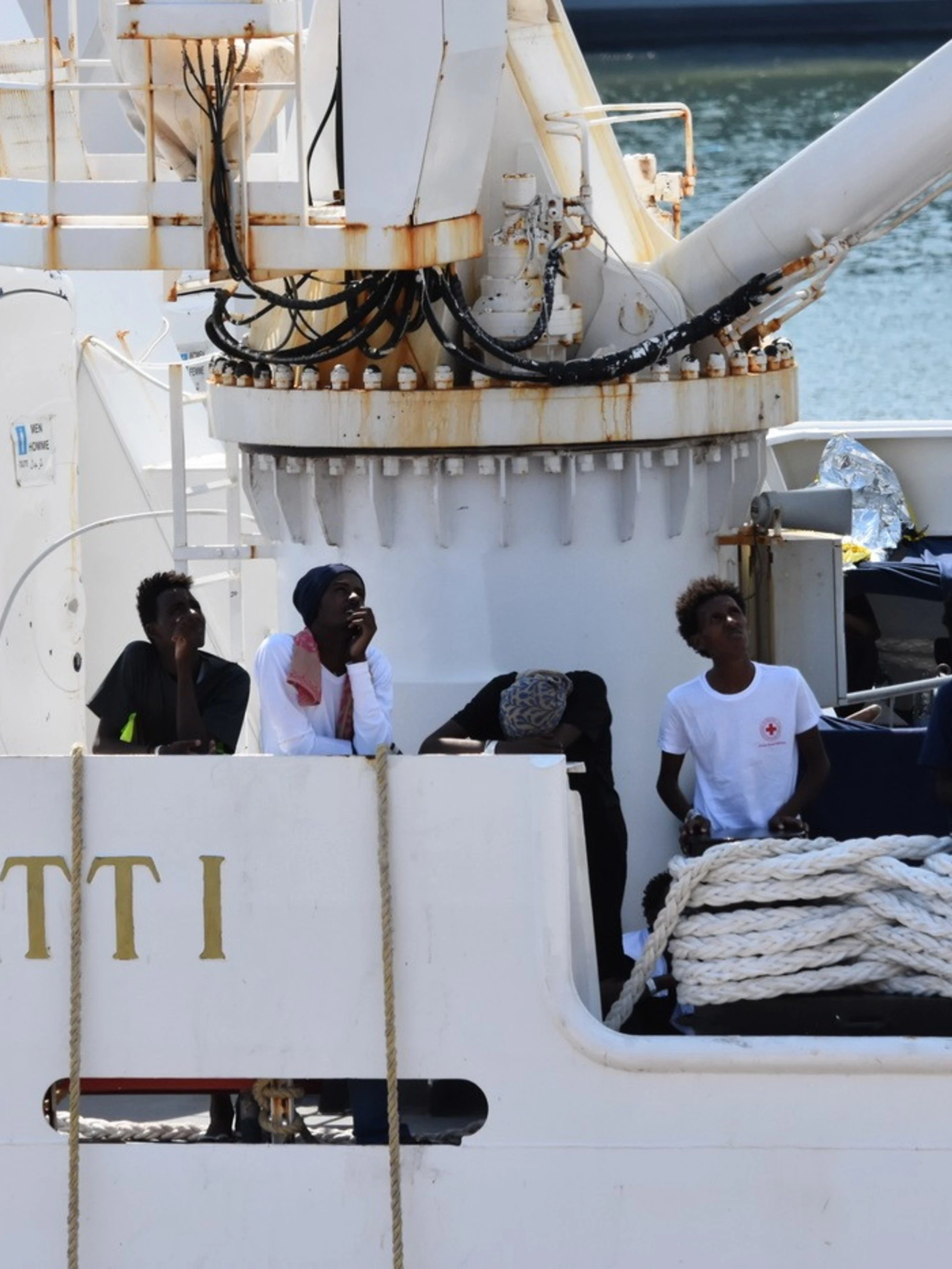 Caso Diciotti, i legali pro migranti assaltano il governo