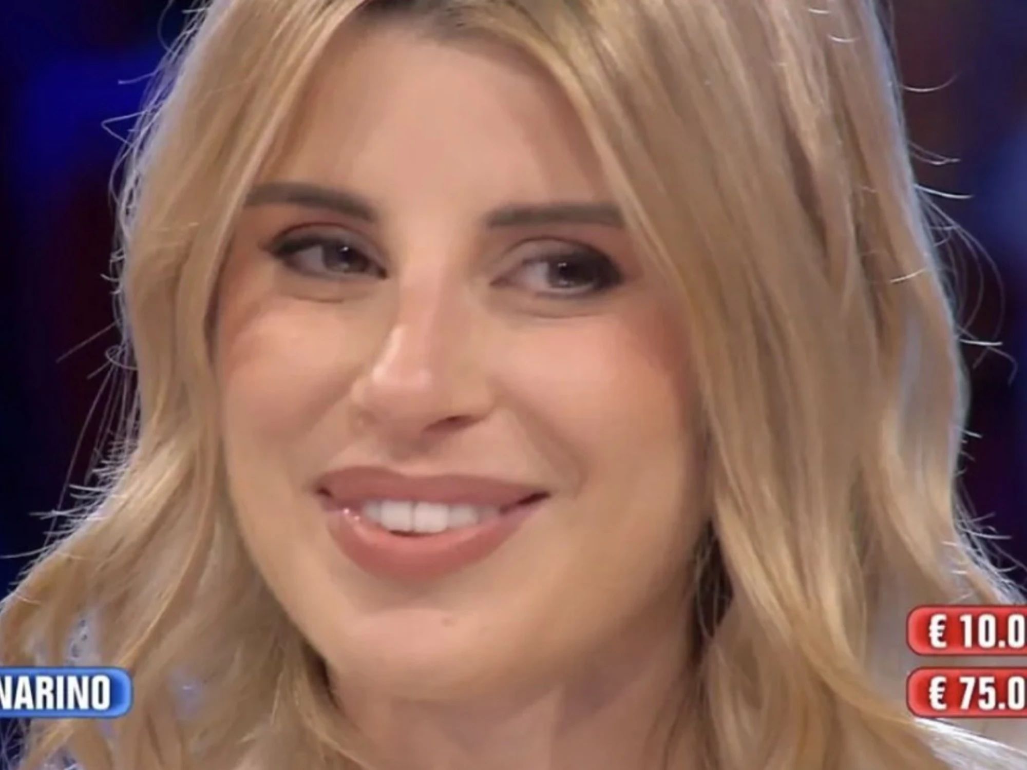 Affari Tuoi, Sofia e il botto sui titoli di coda: "Piange per 42k"