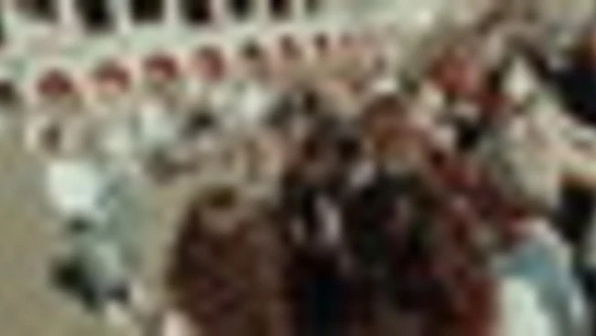 Alfa a sorpresa si esibisce live per le strade di Verona