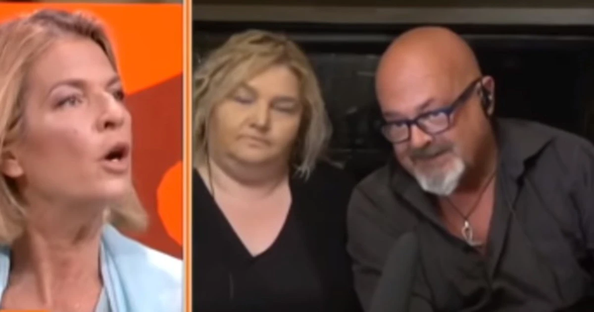 Dritto e Rovescio, il barista massacra Claudia Fusani: "Pensare a noi?", si scatena la gazzarra