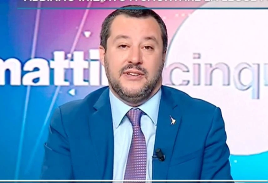 Mattino 5, Matteo Salvini: "La Francia sottrae ricchezza all'Africa"