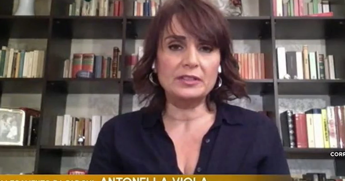 Antonella Viola, l'immunologa sommersa da richieste 'galanti': "Mi scrivono di tutto", 'colpa' di Lilli Gruber?