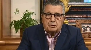 Matteo Salvini, Carlo De Benedetti oltre i limiti: "Estremista, pericoloso. Con le ossa rotte? Un bene"