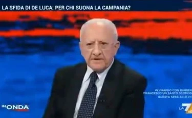 In Onda, Vincenzo De Luca esalta Meloni e demolisce la sinistra: "Incomprensibili"