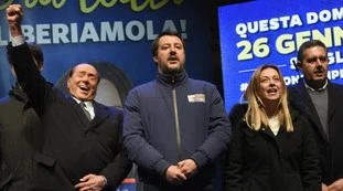 Matteo Salvini, l'appello di Giovanni Toti: "Sbrigati a fare il tuo predellino o perdiamo ancora"