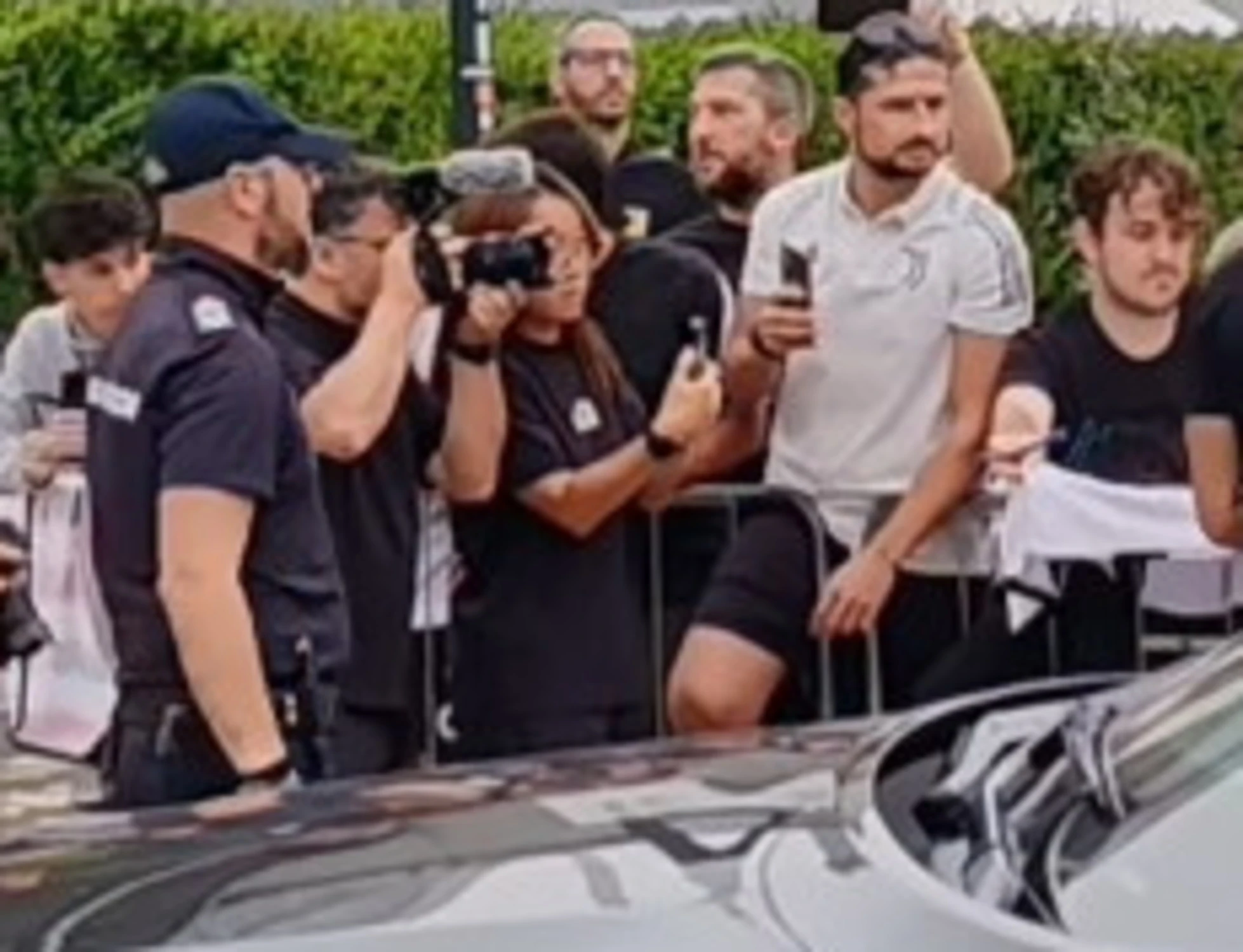 Juventus, Douglas Luiz non si presenta al raduno: via subito?