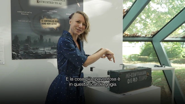 Deterrenza nucleare e IA, un'installazione artistica a ComoLake 2025