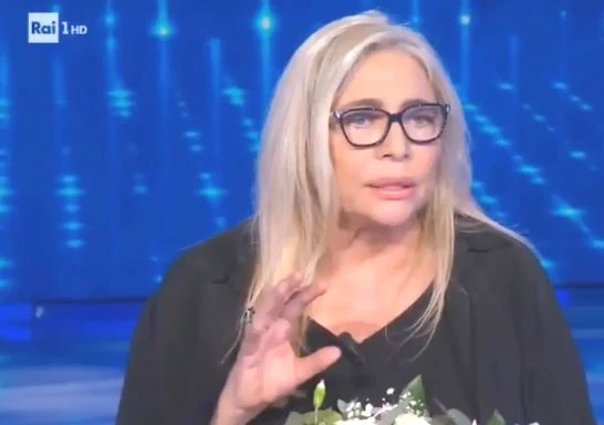 Domenica in, malore in diretta per Mara Venier: "Mi sento svenire". Arriva il medico ma lei non si ferma