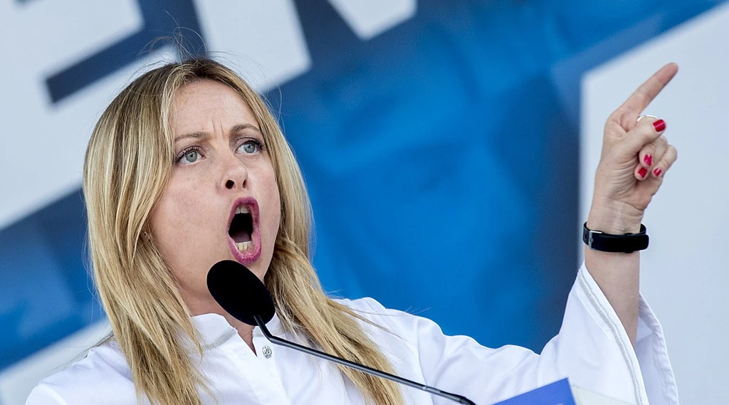 Giorgia Meloni su tutte le furie: &quot;Matteo Salvini rinviato a giudizio per Open Arms? Scioccante&quot;