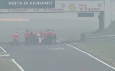 Ferrari, la nuova SF-26 si ferma subito: mistero e sfottò. Ecco il video