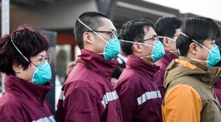 Coronavirus, Pechino innalza il livello di allerta: chiuse scuole